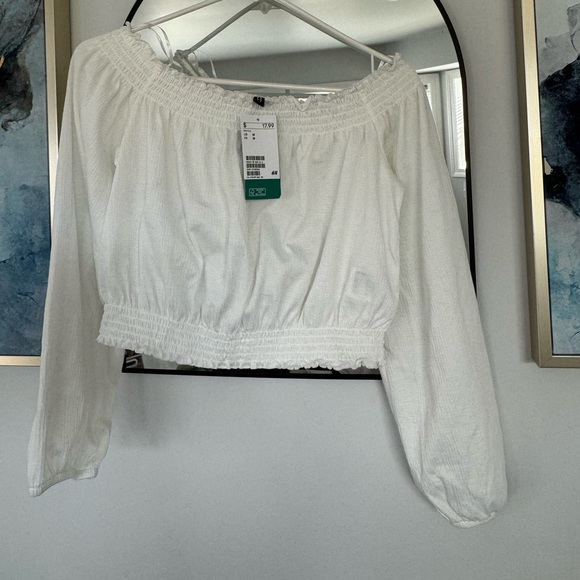 H&M off the shoulder top - Picture 2 of 2